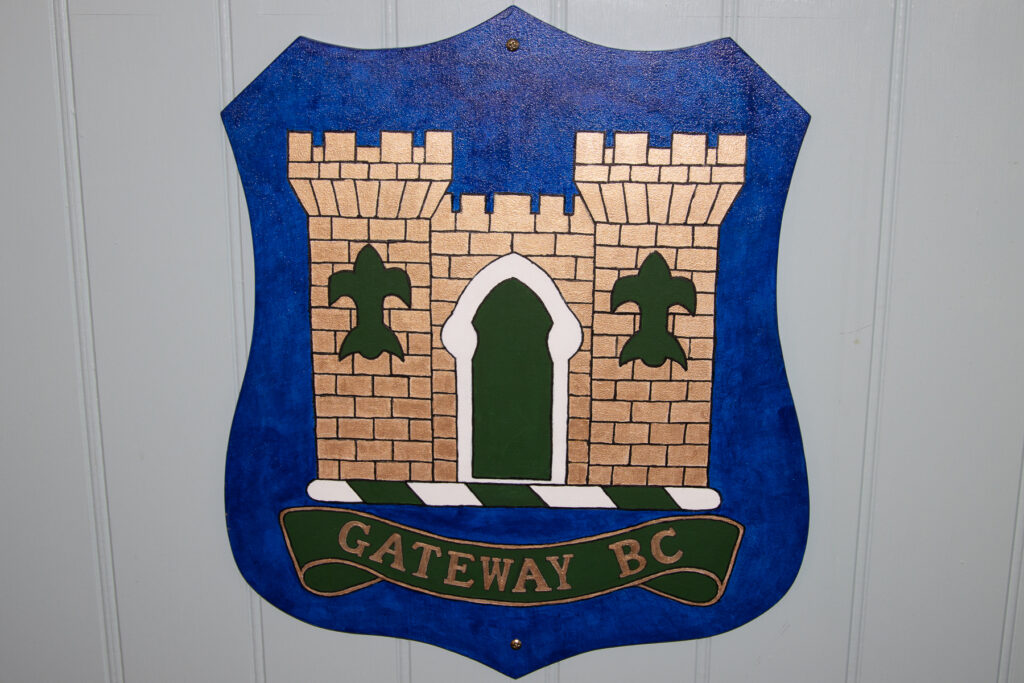 Gateway Bowls Club logo below bar